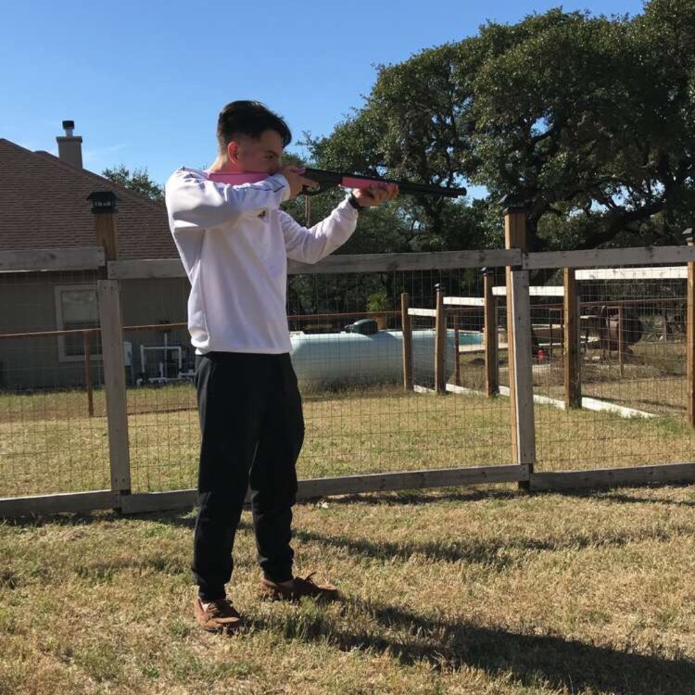 Meet your Posher, Luis
